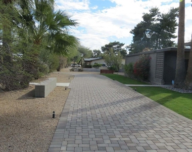11440 N 65th Street - Photo Thumbnail 9