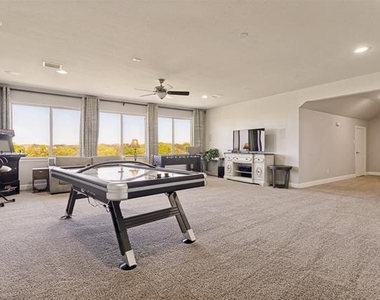 4550 Honeyvine Lane - Photo Thumbnail 23