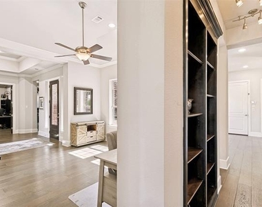 4550 Honeyvine Lane - Photo Thumbnail 33