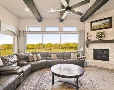 4550 Honeyvine Lane - Photo Thumbnail 14