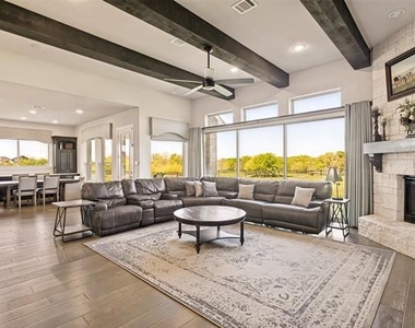 4550 Honeyvine Lane - Photo Thumbnail 11