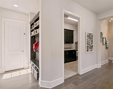 4550 Honeyvine Lane - Photo Thumbnail 30