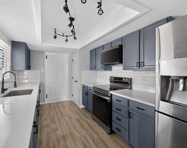 5160 N Colony Boulevard - Photo Thumbnail 14