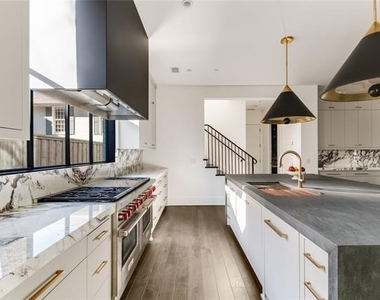 3220 Colgate Avenue - Photo Thumbnail 16