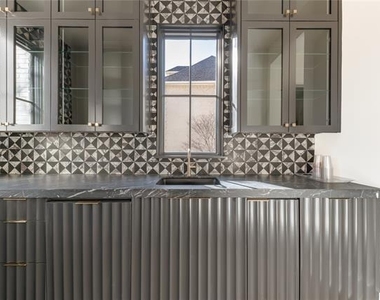 3220 Colgate Avenue - Photo Thumbnail 9