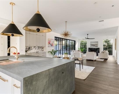 3220 Colgate Avenue - Photo Thumbnail 17