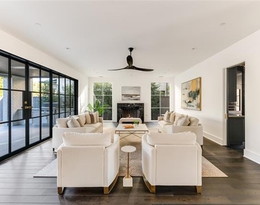 3220 Colgate Avenue - Photo Thumbnail 10