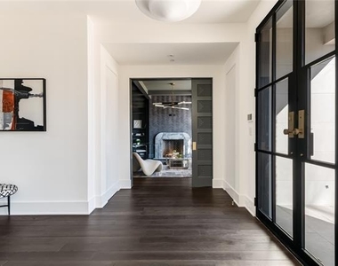 3220 Colgate Avenue - Photo Thumbnail 3