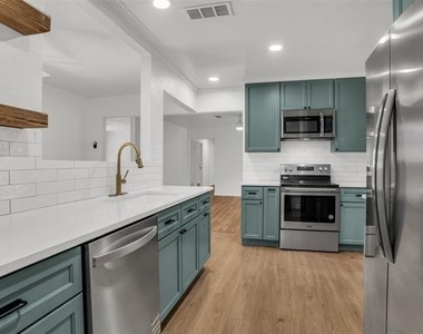 1403 Harpole Road E - Photo Thumbnail 10