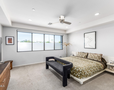 2740 E Roma Avenue - Photo Thumbnail 19