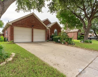 2324 Crestridge Drive - Photo Thumbnail 1