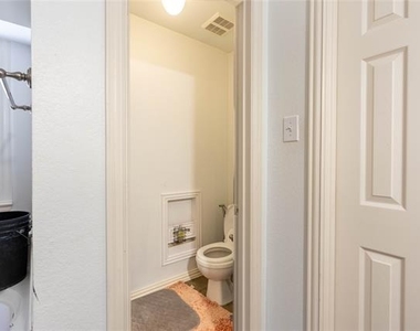 2324 Crestridge Drive - Photo Thumbnail 21