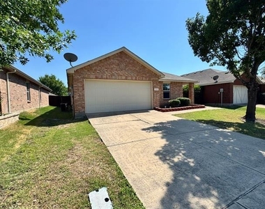 12616 Skeeter Drive - Photo Thumbnail 2