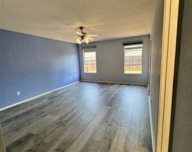 12616 Skeeter Drive - Photo Thumbnail 8