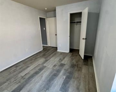 12616 Skeeter Drive - Photo Thumbnail 11