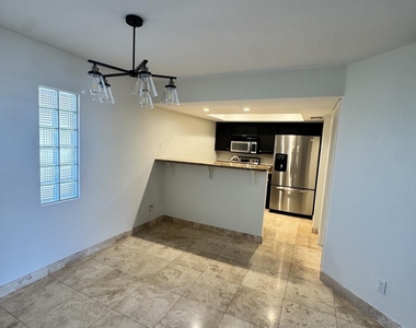 3235 E Camelback Road - Photo Thumbnail 8