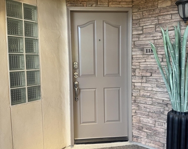 3235 E Camelback Road - Photo Thumbnail 1