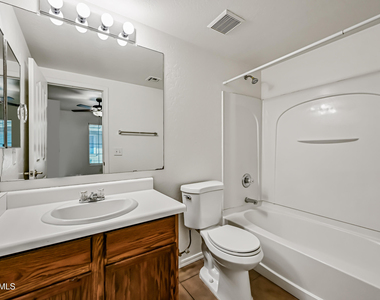 9233 E Neville Avenue - Photo Thumbnail 4