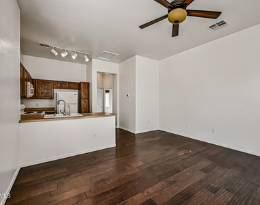 9233 E Neville Avenue - Photo Thumbnail 5