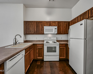 9233 E Neville Avenue - Photo Thumbnail 12