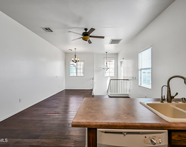 9233 E Neville Avenue - Photo Thumbnail 10