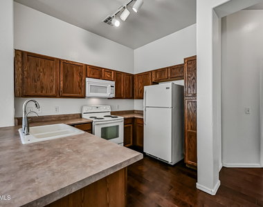 9233 E Neville Avenue - Photo Thumbnail 11