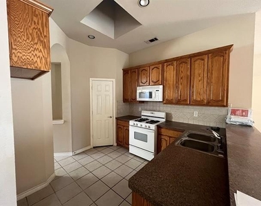 11421 Aspen Creek Drive - Photo Thumbnail 1