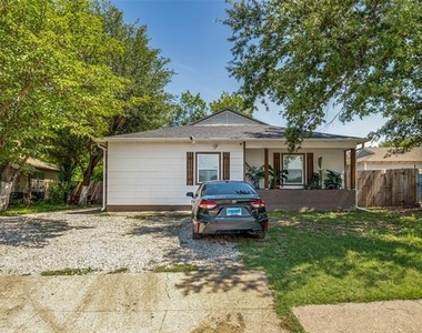2214 Pine Street - Photo Thumbnail 2
