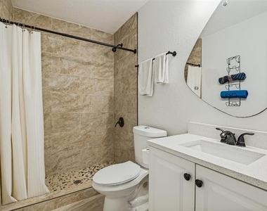 2214 Pine Street - Photo Thumbnail 20