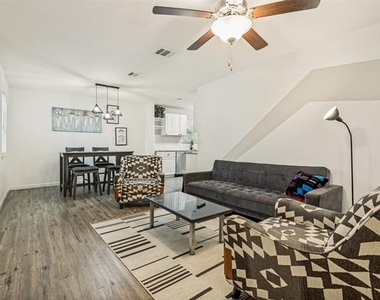 2214 Pine Street - Photo Thumbnail 4