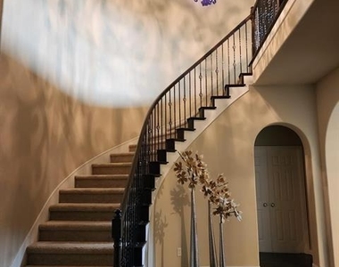 10082 Drawbridge Drive - Photo Thumbnail 2