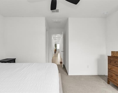 152 Thresher Lane - Photo Thumbnail 8