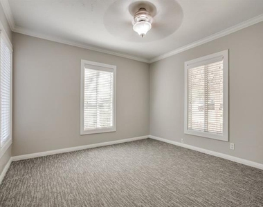 6470 Lindell Avenue - Photo Thumbnail 13