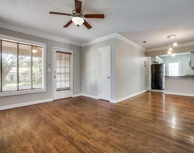 6470 Lindell Avenue - Photo Thumbnail 3