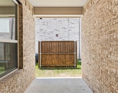 1104 Milfoil Drive - Photo Thumbnail 21