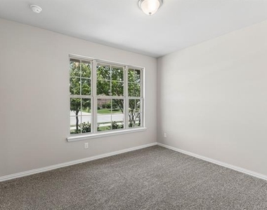 1104 Milfoil Drive - Photo Thumbnail 16