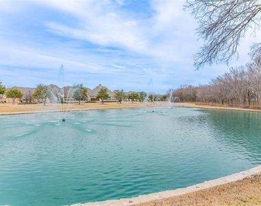 1015 Zachary Way - Photo Thumbnail 18
