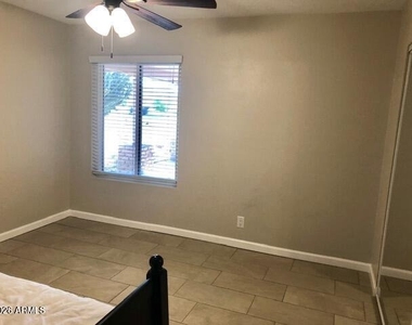 1070 Leisure World -- - Photo Thumbnail 11