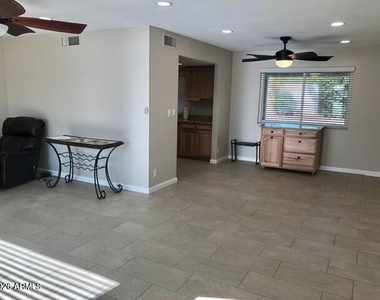 1070 Leisure World -- - Photo Thumbnail 4