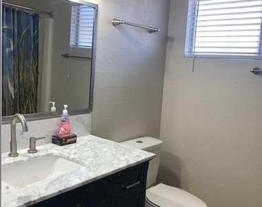 1070 Leisure World -- - Photo Thumbnail 12
