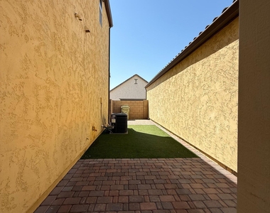 9020 W Nicolet Avenue - Photo Thumbnail 32