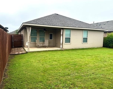 1109 Genola Drive - Photo Thumbnail 13