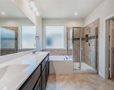 1109 Genola Drive - Photo Thumbnail 6