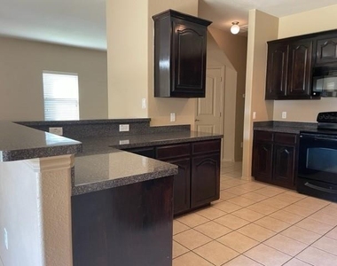 2613 Bretton Wood Drive - Photo Thumbnail 6
