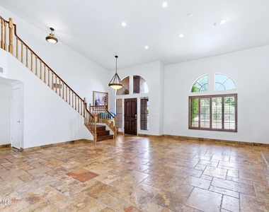 12780 N 94th Place - Photo Thumbnail 1