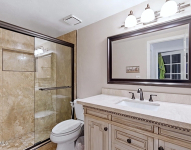 12780 N 94th Place - Photo Thumbnail 19