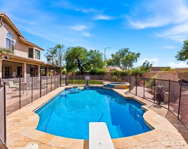 12780 N 94th Place - Photo Thumbnail 24