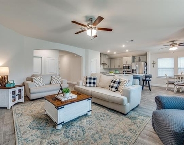 2937 Log Cabin Drive - Photo Thumbnail 6