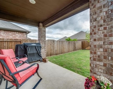 2937 Log Cabin Drive - Photo Thumbnail 1