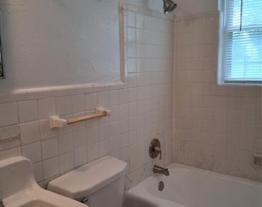 3019 Avon Street - Photo Thumbnail 11